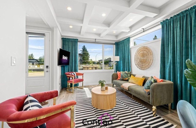 Urban Jungle Getaway | AirCon | 10min to DT & WEM!