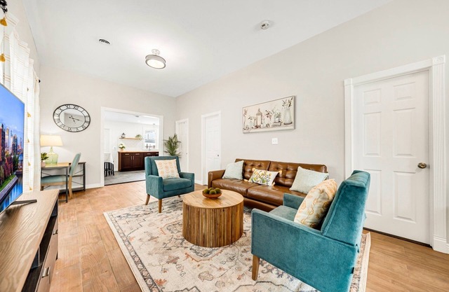 Urban Nest 118 - Sleeps 6
