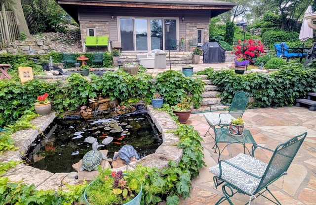 Urban Oasis Studio Home in Omaha with AC, WiFi