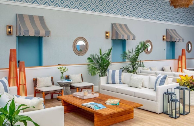 Urban Queens Abode, Ashore Resort, Scenic City Frames, Beach Amenities, 2 Rooms