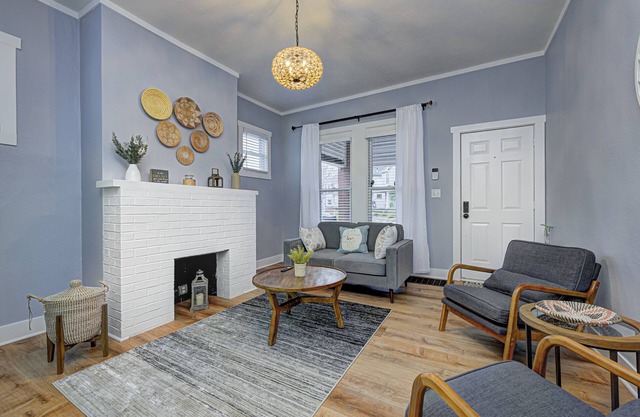 Urban Retreat: Newly Renovated Home Near Downtown