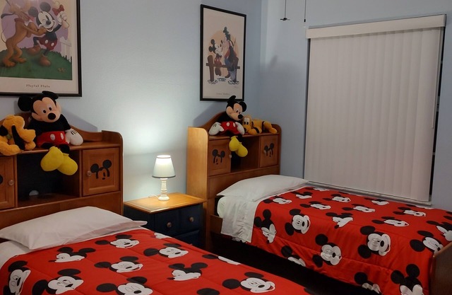 USD 140/night Private and Spacious 4BR/3BA 15 min from Disney, Pool.