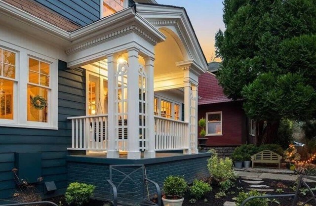 UW Charming Blue Home |WS 97| 4 AC |Children Hops.