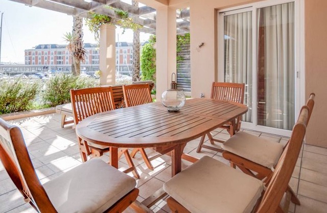 V&a Waterfront Marina Yacht Basin - 2 Bedrooms