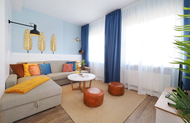 Vacation apartment with 1 bedroom and balcony facing the lake