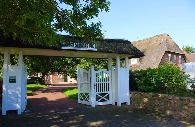 Vacation apartment/apartment for 4 guests with 85m² in Wrixum on Föhr (265277)