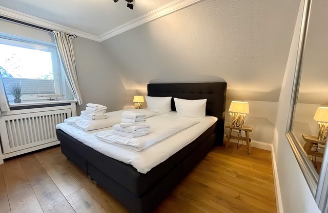 Vacation apartment/apartment for 2 guests with 65m² in Morsum (295670)