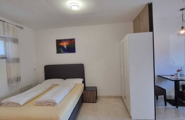 Vacation apartment Selo B