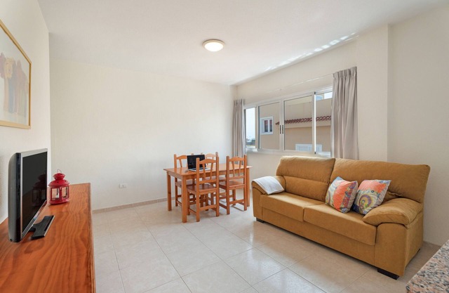 Vacation Apartment 'Isla 2' with Wi-Fi
