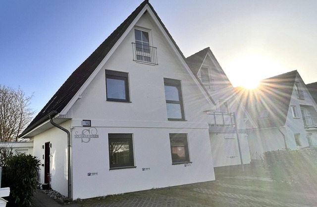 Vacation apartment in a quiet location and with balcony - Ferienhaus Solamar FeWo OG