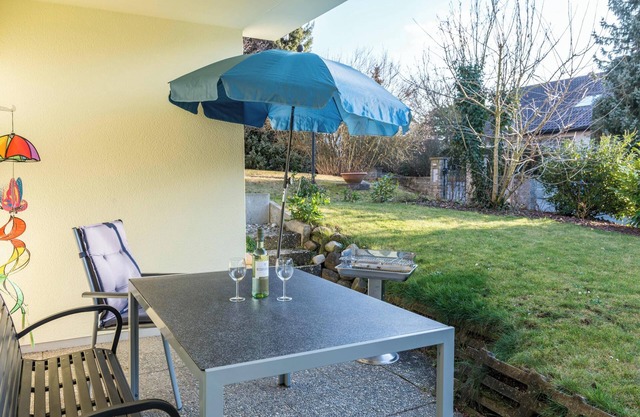 Vacation apartment "Neunzehn" at the gateway to Lake Constance with WLAN, terrace and garden