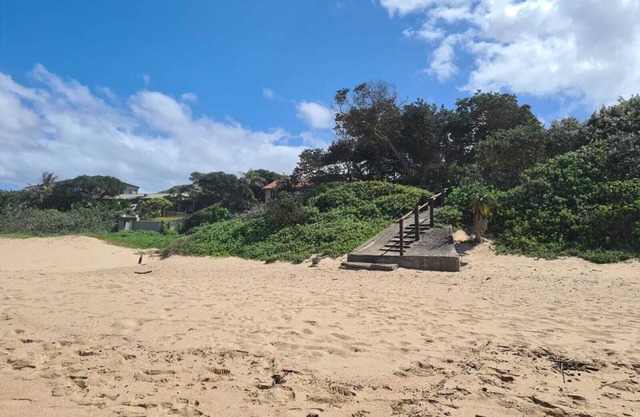 Vacation apartment on the south coast of South Africa, swim in the Indian Ocean in 2 minutes