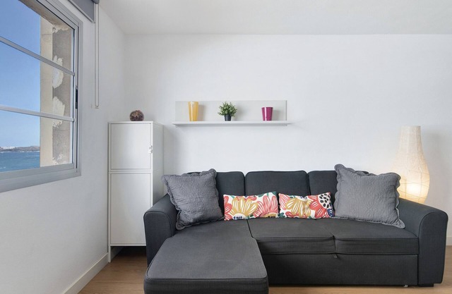 Vacation Apartment 'Seaside Gran Canaria' with Sea View and Wi-Fi