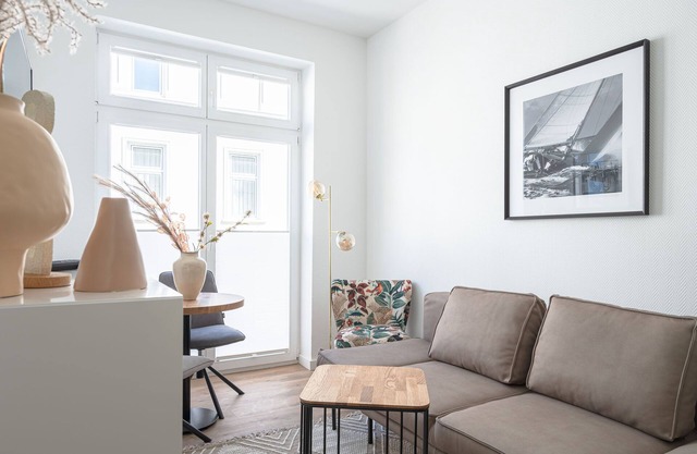 Vacation directly on the historic Alter Strom