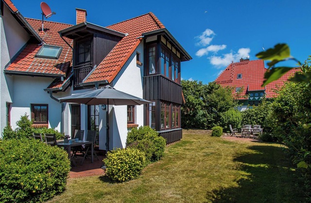 Vacation home "Nele Nelsson Hus, Landhaus Haven Höövt"