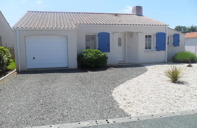 Vacation home 5 kms from the beach, calm and serenity.