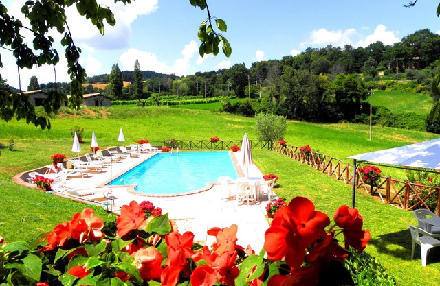 Vacation Home "Agriturismo Aurora - Olmo" with Shared Pool, Shared Terrace & Wi-Fi