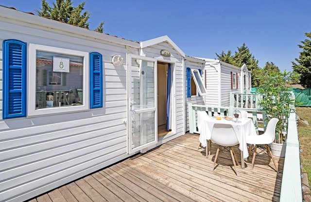 Vacation Home "Bungalow La Villoria Deluxe 7" with Shared Pool, Private Terrace & Wi-Fi