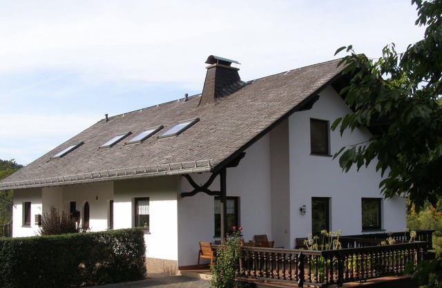 Vacation home EIFEL. Nimstal. Quietly situated in the valley. Directly adjacent to the forest.