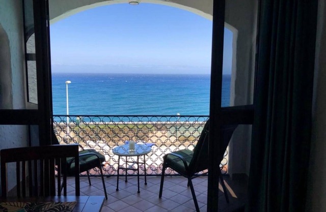 Vacation Home 'Panoramic Ocean View' with Shared Pool, Wi-Fi and Air Conditioning