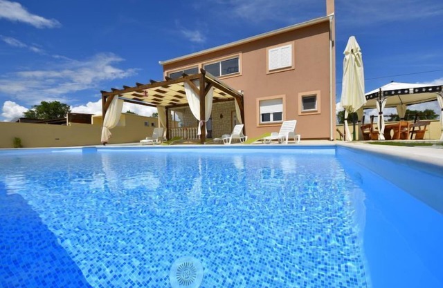 Vacation home Frane by Interhome