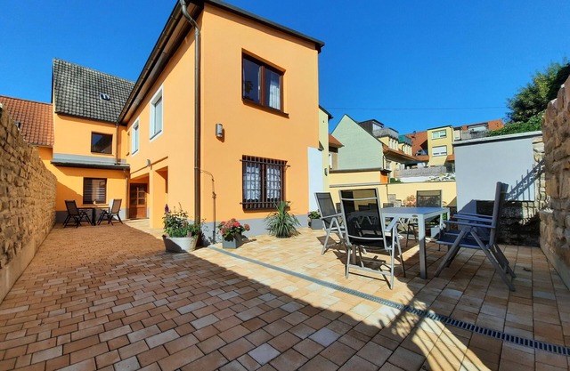 Vacation home for 12 people in the heart of Hettstedt for rent!