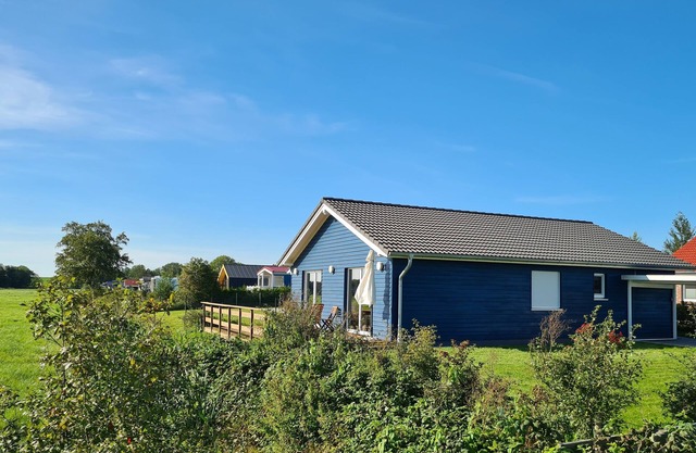 Vacation home Freija - Holiday home with far-reaching views on the North Sea