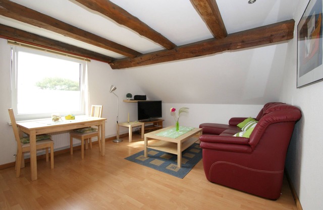 Vacation home Herter, WiFi, gr. Garden, play equipment, lounger/play area, barbecue, animals