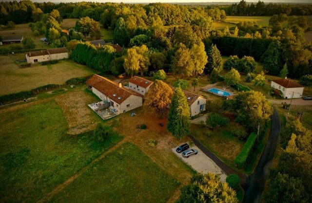 Vacation home in the campaign. For children a playground and heated pool