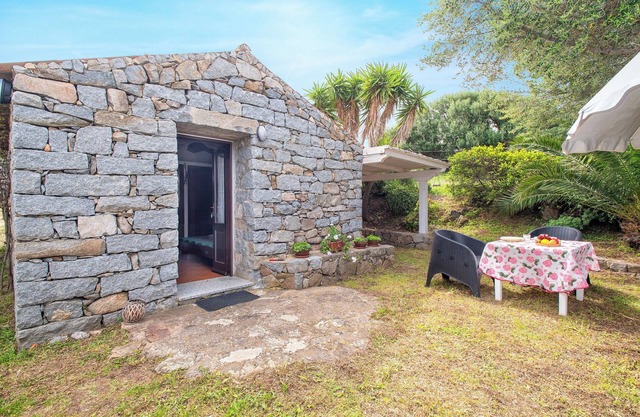 Vacation Home "La casetta con vista" with Sea View, Terrace & Garden
