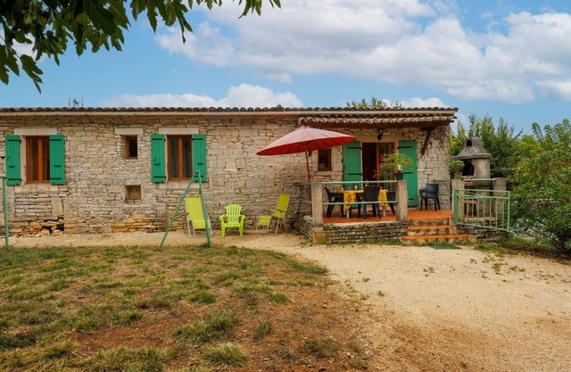 Vacation home Lozard by Interhome