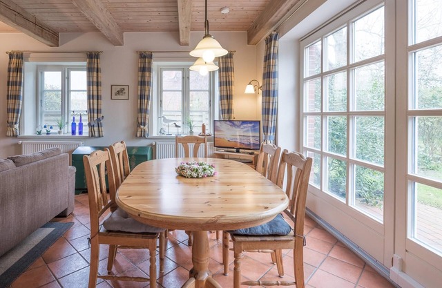 Vacation home Marsch on Föhr in Borgsum for up to 5 people