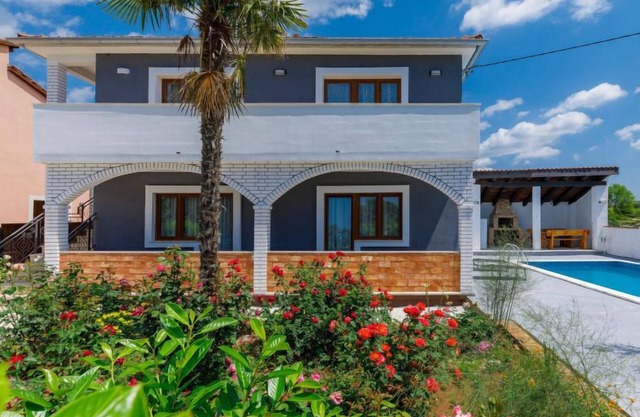 Vacation home Mia by Interhome