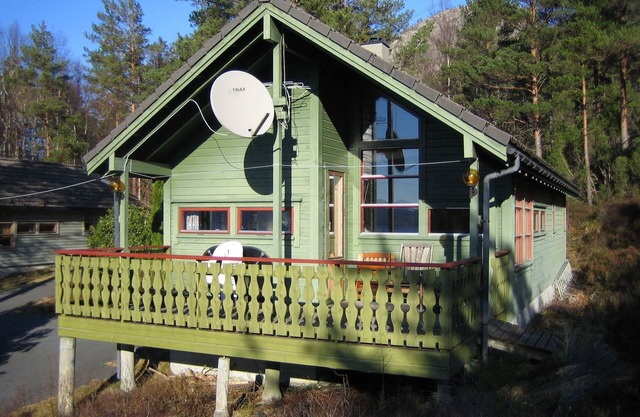 Vacation home Norway: Vacation property for up to 6 people, 9.9/15 hp motorboat for hire.