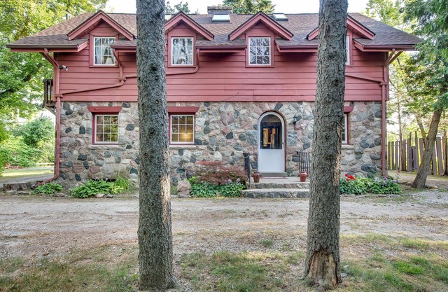 Vacation Home Offering Country Setting. Weddings not allowed.