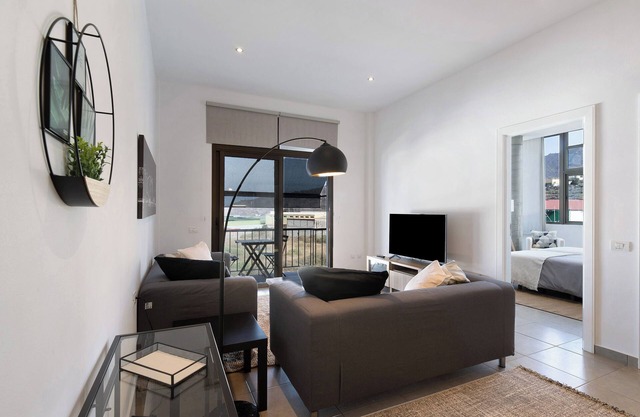 Vacation Home "Urban Park Nueva York" with Sea View, Balcony & Wi-Fi