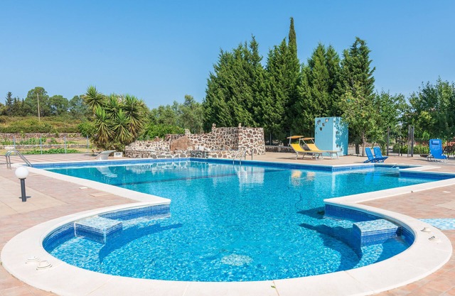 Vacation Home "Valle Delizia Margi" with Shared Pool, Whirlpool & Wi-Fi