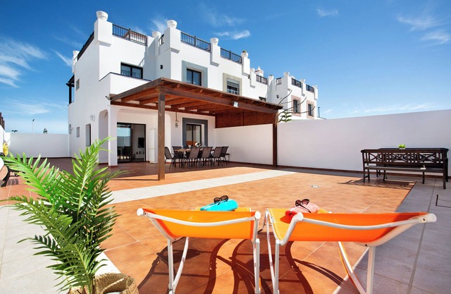 Vacation Home 'Villa Zoe' with Sea View, Shared Pool and Wi-Fi