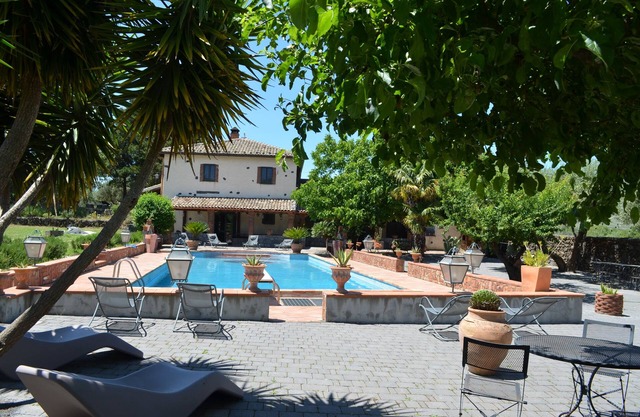 Vacation home VillaVeda with pool and two suites etna national park