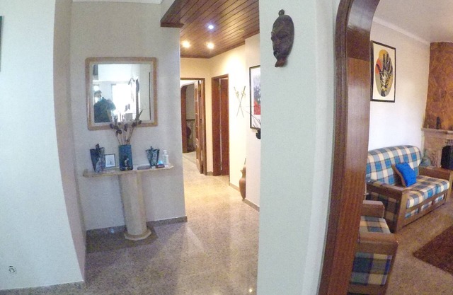 Vacation home with driver (for travel)