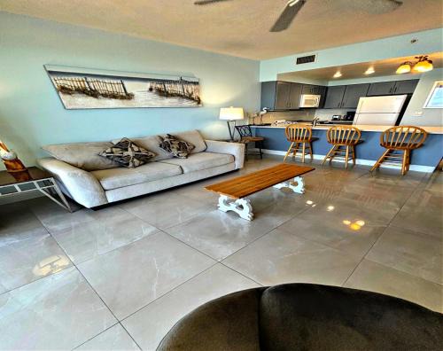 Vacation in Comfort and luxury -1BR Direct Oceanfront - Wyndham Ocean Walk Resort 1307-0