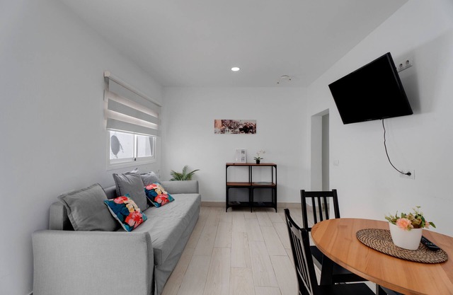 Vacation 'Kyomu El Pilar 2' with Private Terrace and Wi-Fi