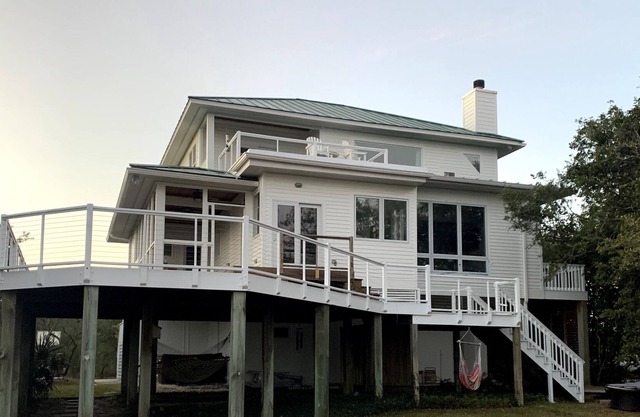 Vacation Rental - One of Kind in Wilmington and Beaches Area Boat Slip, Hot Tub