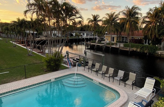Vacation rental South Florida with relaxing water view