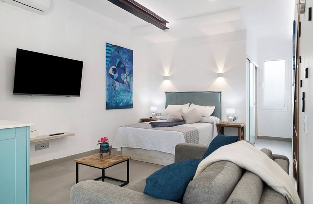 Vacation Studio 'Casa Mara 1' with Sea View, Wi-Fi and Air Conditioning