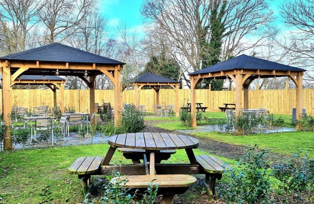 VAL233 - 4B - Coghurst Park