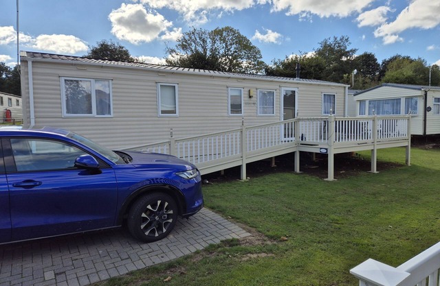 Valley Retreat - 4 bedrooms with decking sleeps 10 (D/F)