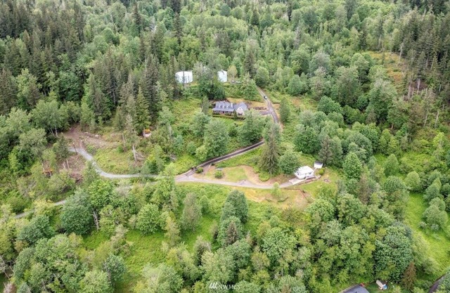 Valley View- best view, private acreage, ping pong