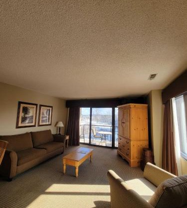 Valleyview Swing & Stay