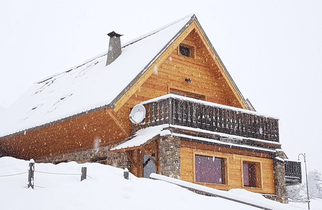 VARS LES CLAUX - LOWER CHALET 45m² ON THE SLOPES